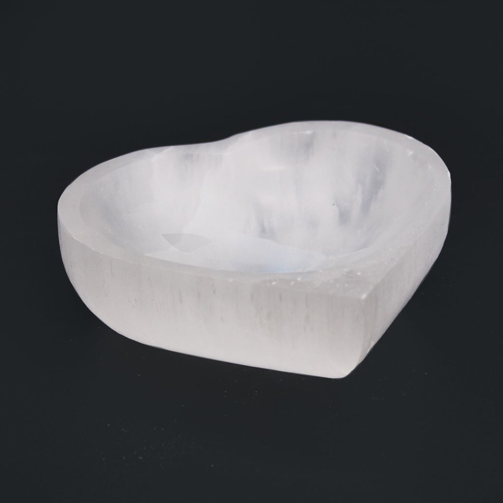 Coupelle cœur en sélénite – 10 cm