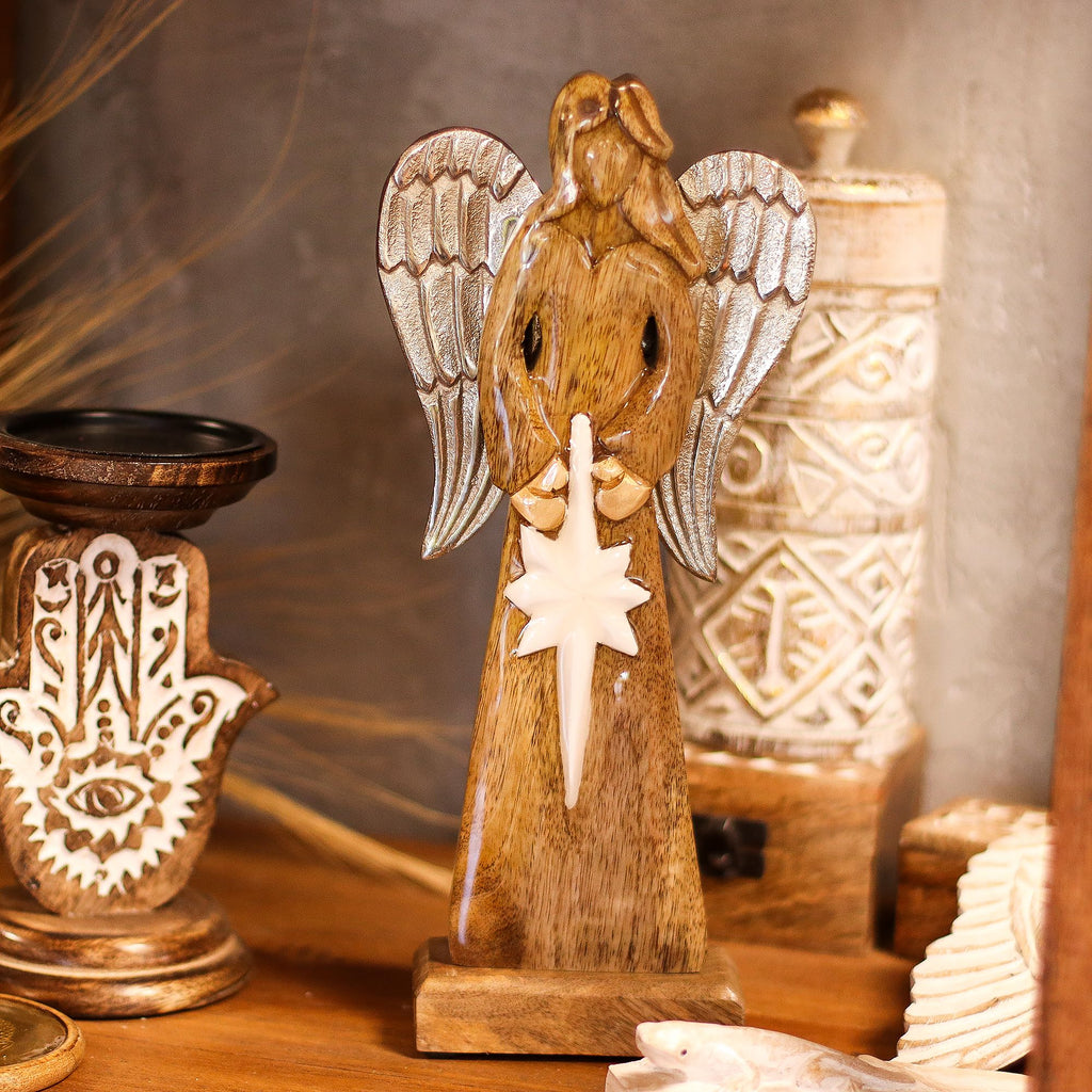* Grand ange de la paix en bois de manguier 30 cm – Ailes en métal et détails émaillés