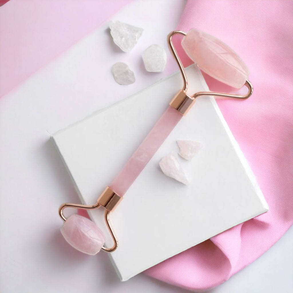 Rouleau de massage visage en quartz rose