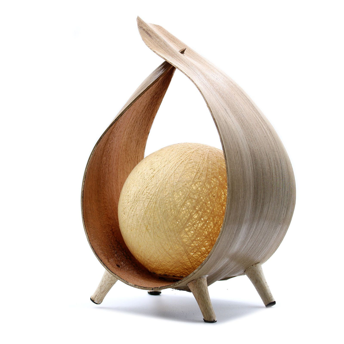 * Lampe naturelle en feuille de cocotier, forme enveloppante naturelle