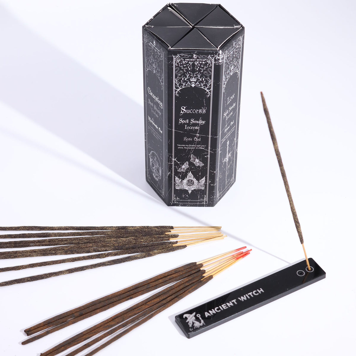 Coffret pyramidal Ancient Witch – Ensemble de 5 encens rituels et pendules