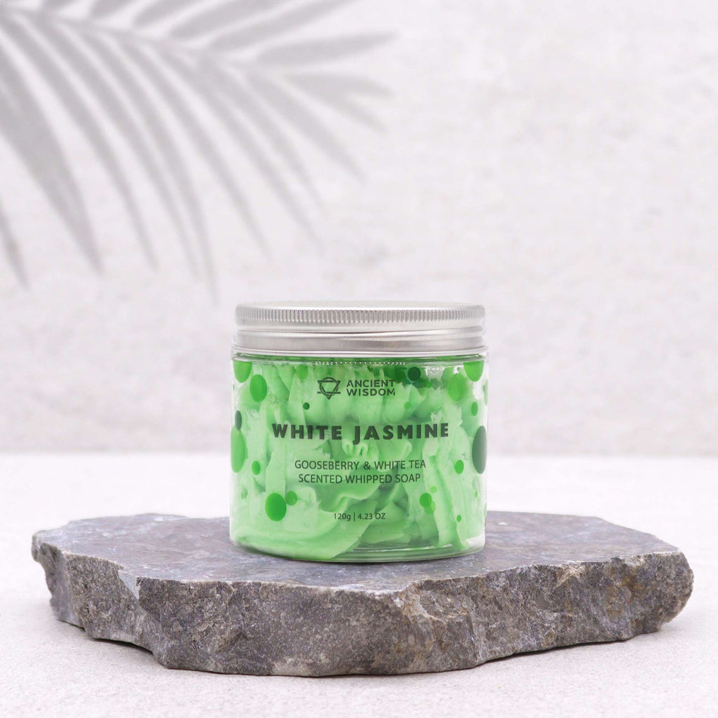 * Savon chantilly groseille à maquereau et thé blanc – 120 g