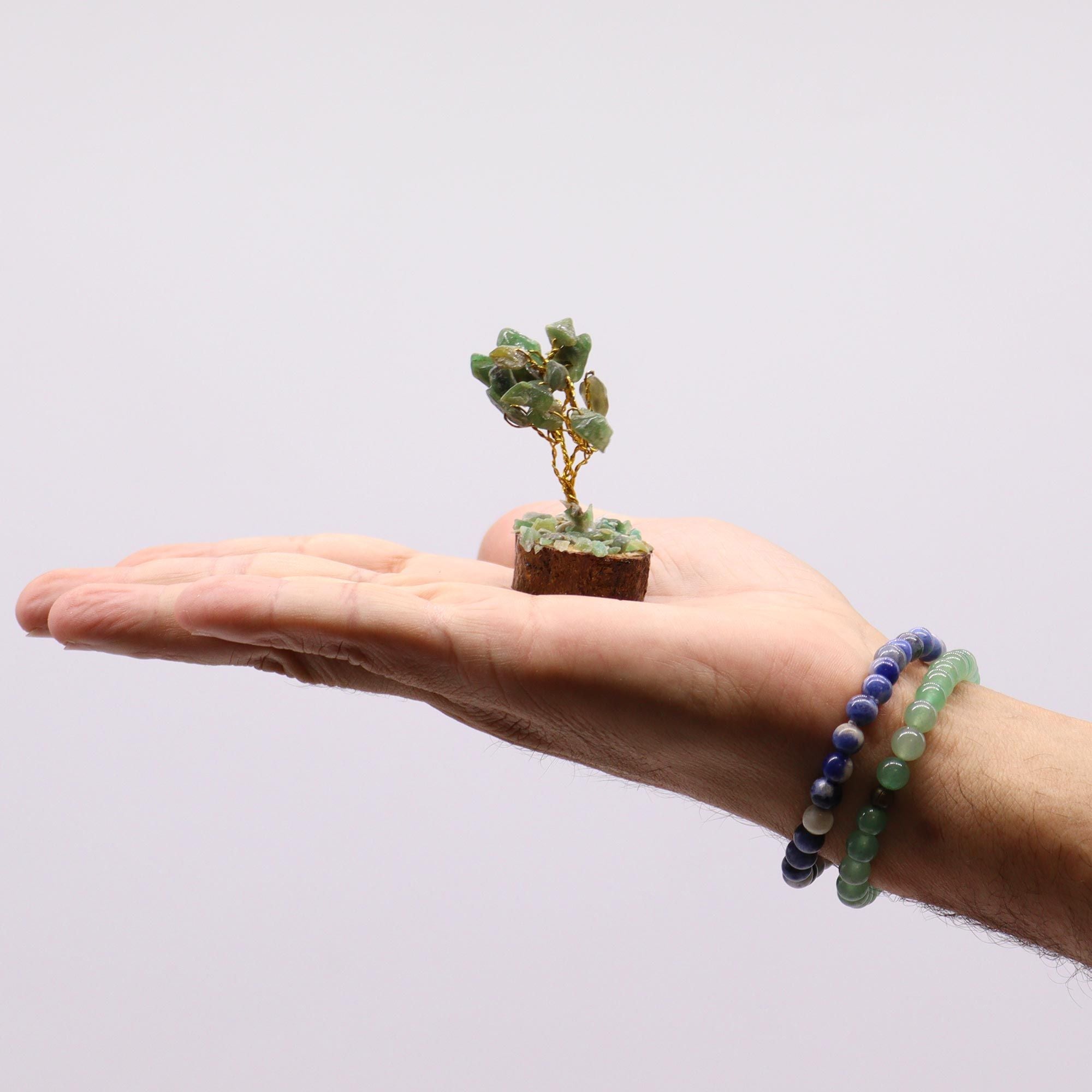 Mini Arbres en Pierres Précieuses sur Socle en Bois – Aventurine Verte (15 pierres)