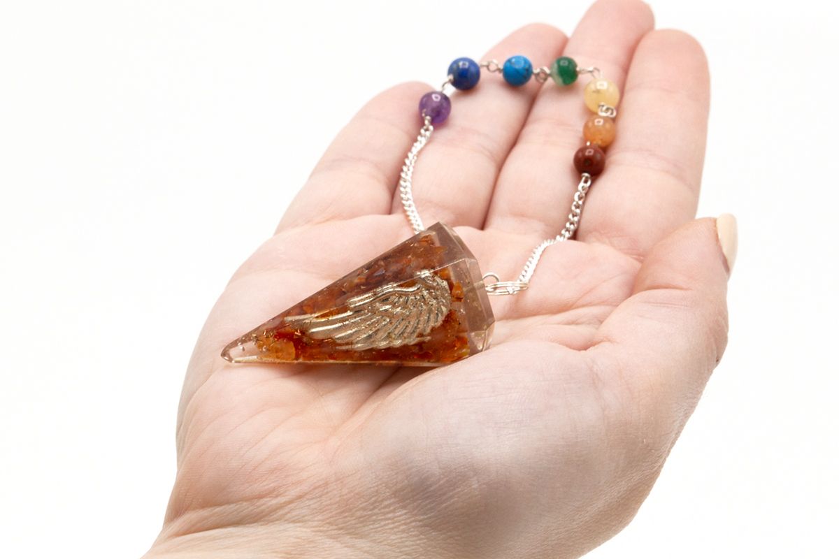 * Pendule chakra en orgonite – Aile d’ange