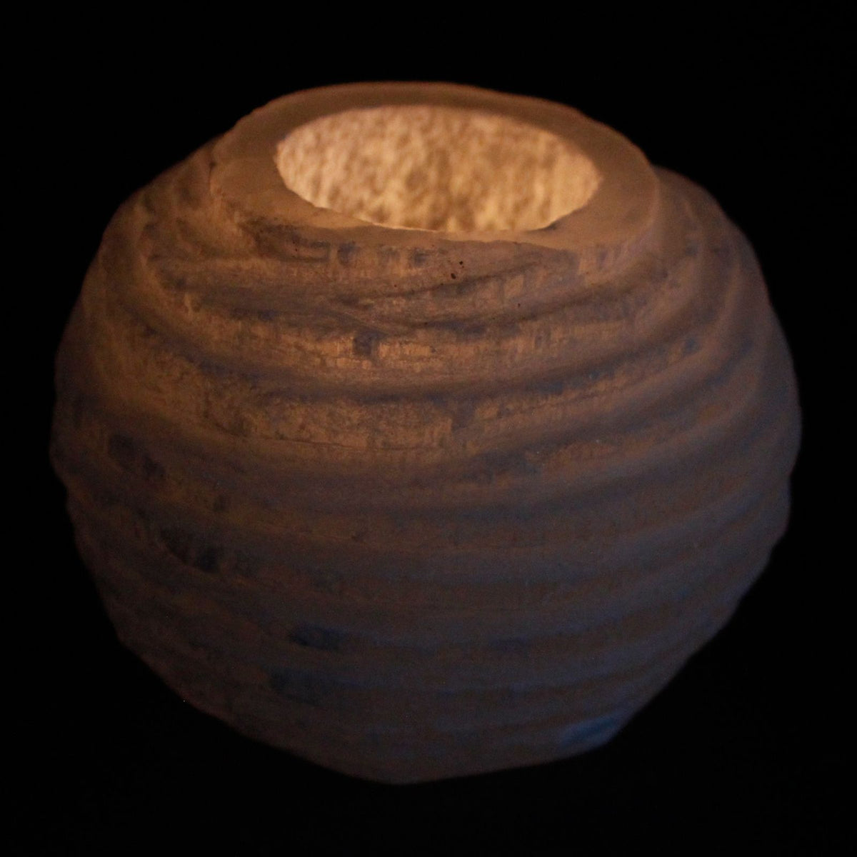 Photophore boule de neige en sélénite – 8 cm