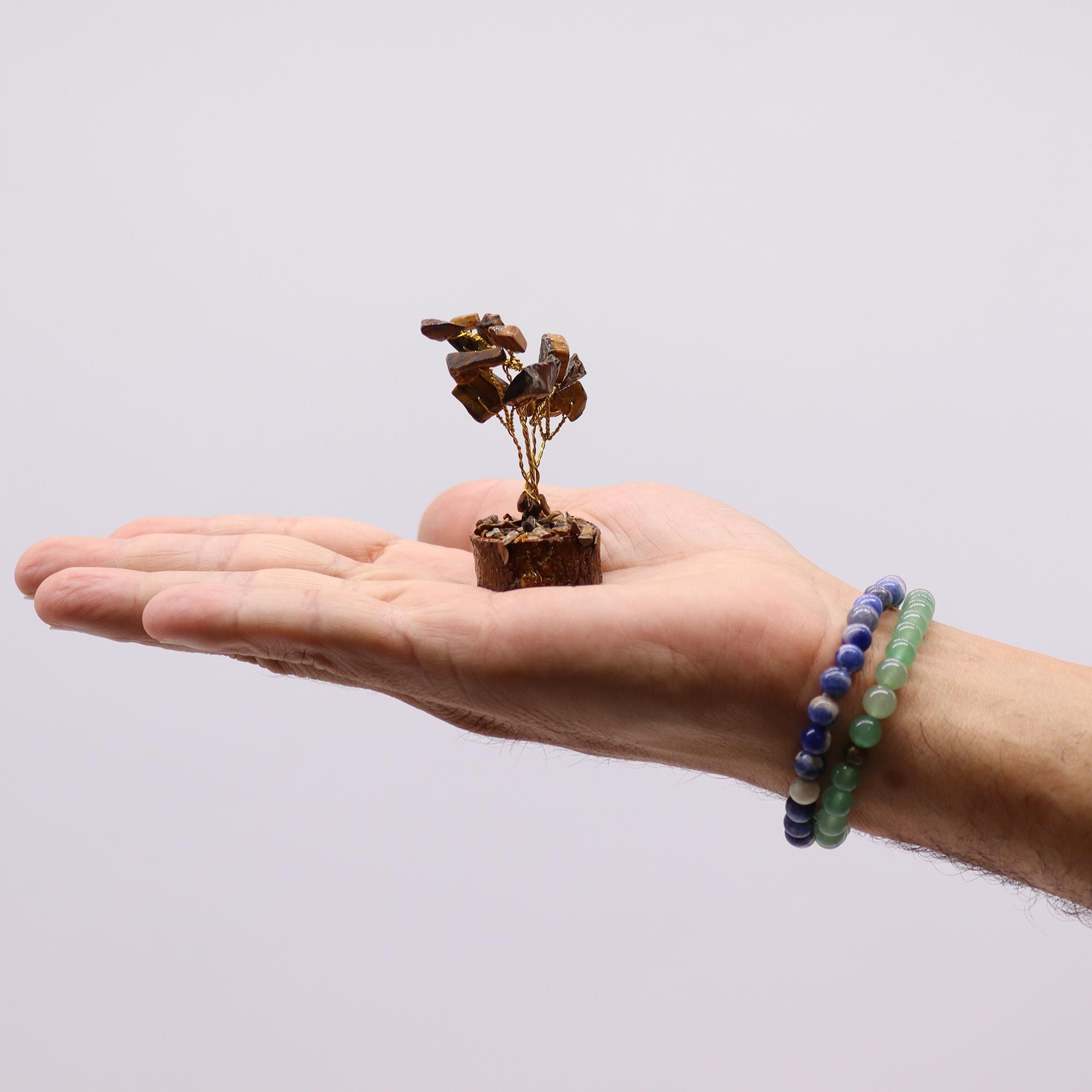 Mini Arbres en Pierres Précieuses sur Socle en Bois – Œil de Tigre (15 pierres)