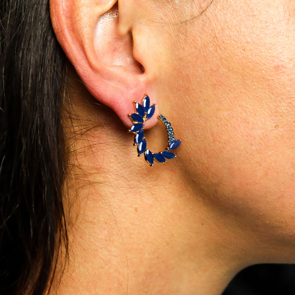 * Boucles d’oreilles créoles en verre vintage bleu royal