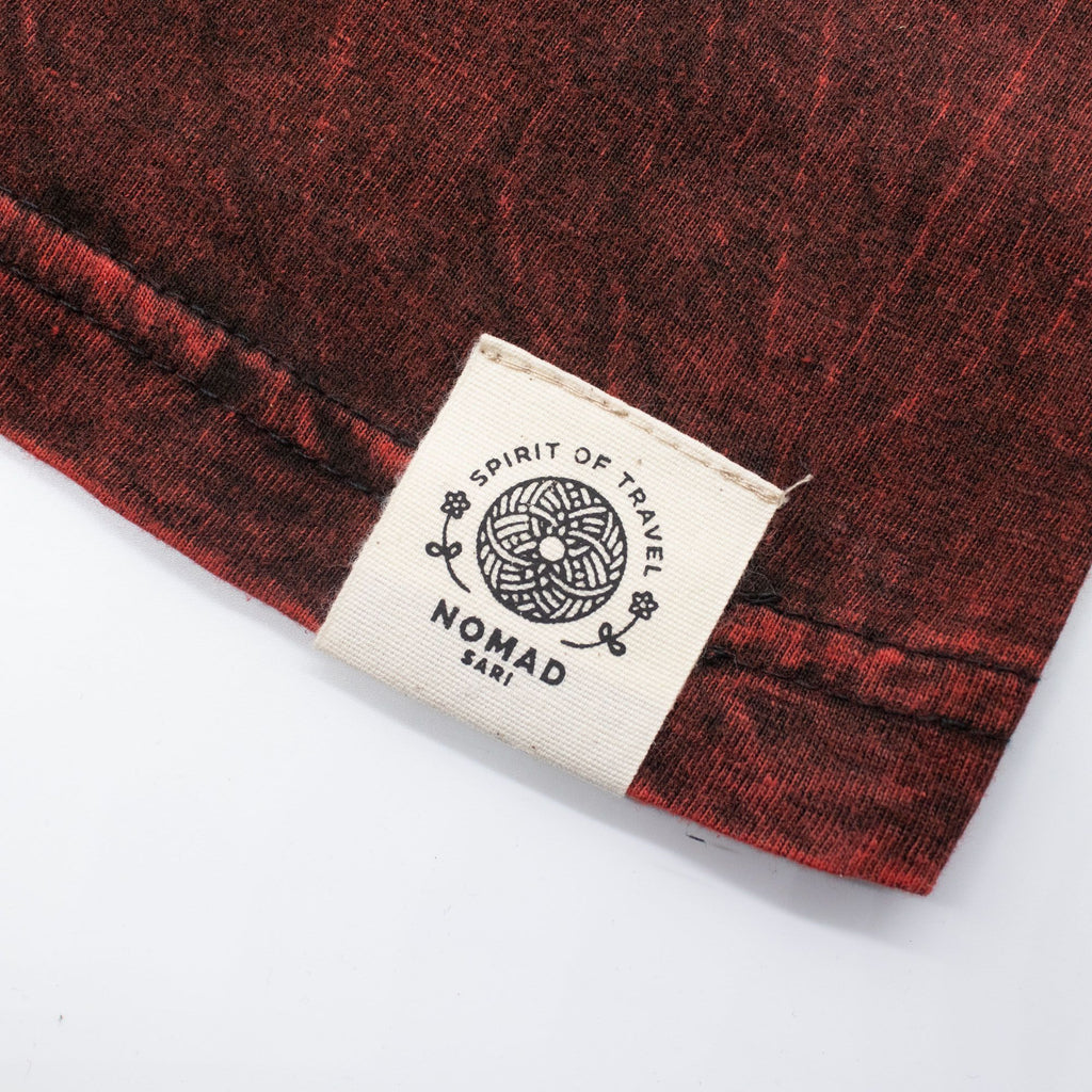 * T-Shirt en Coton Délavé Nomad Sari – Mandala Dragon – Bordeaux – XL