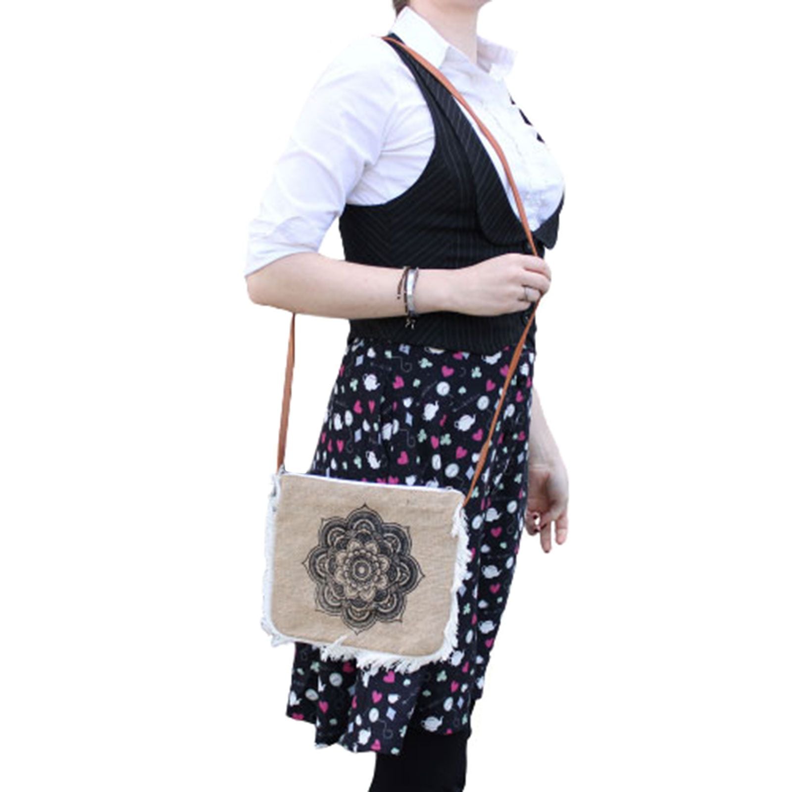 Sac en Jute Brodé Mandala | Artisanat Balinais | Style Bohème & Méditation