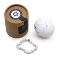 * Bombe de bain avec bracelet en jaspe blanc – Pamplemousse, ylang-ylang et sel marin
