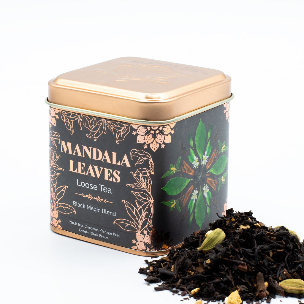 Thé Noir Black Magic Blend 50g – Mélange Épicé Artisanal | Boîte Métallique