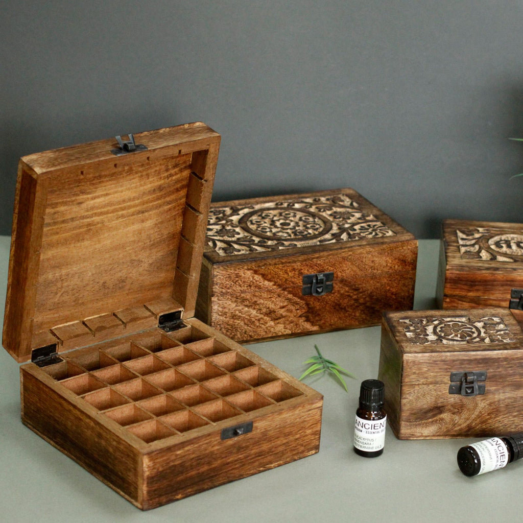 * Coffret d’aromathérapie en bois de manguier – Motifs floraux – 24 + 1 flacons