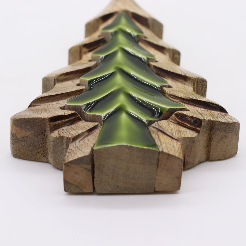 * Perdu dans la forêt – Petite décoration en bois sapin dans un sapin – 15 × 10 cm