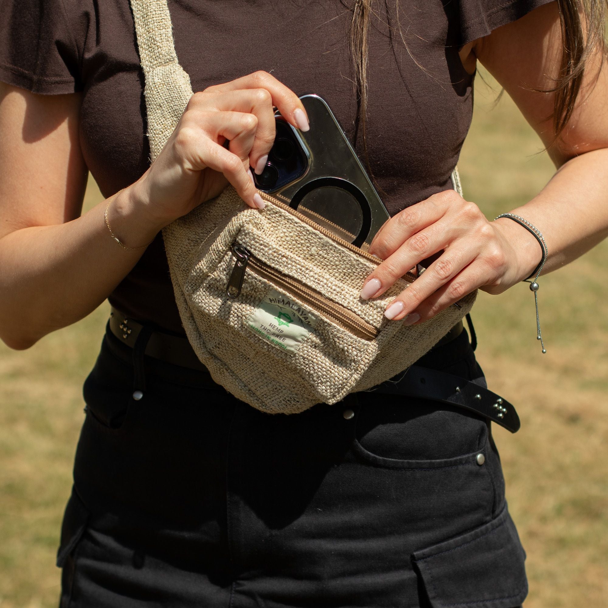 Sac Banane en Chanvre Extra Pur – 100 % Hemp | Artisanal Népal