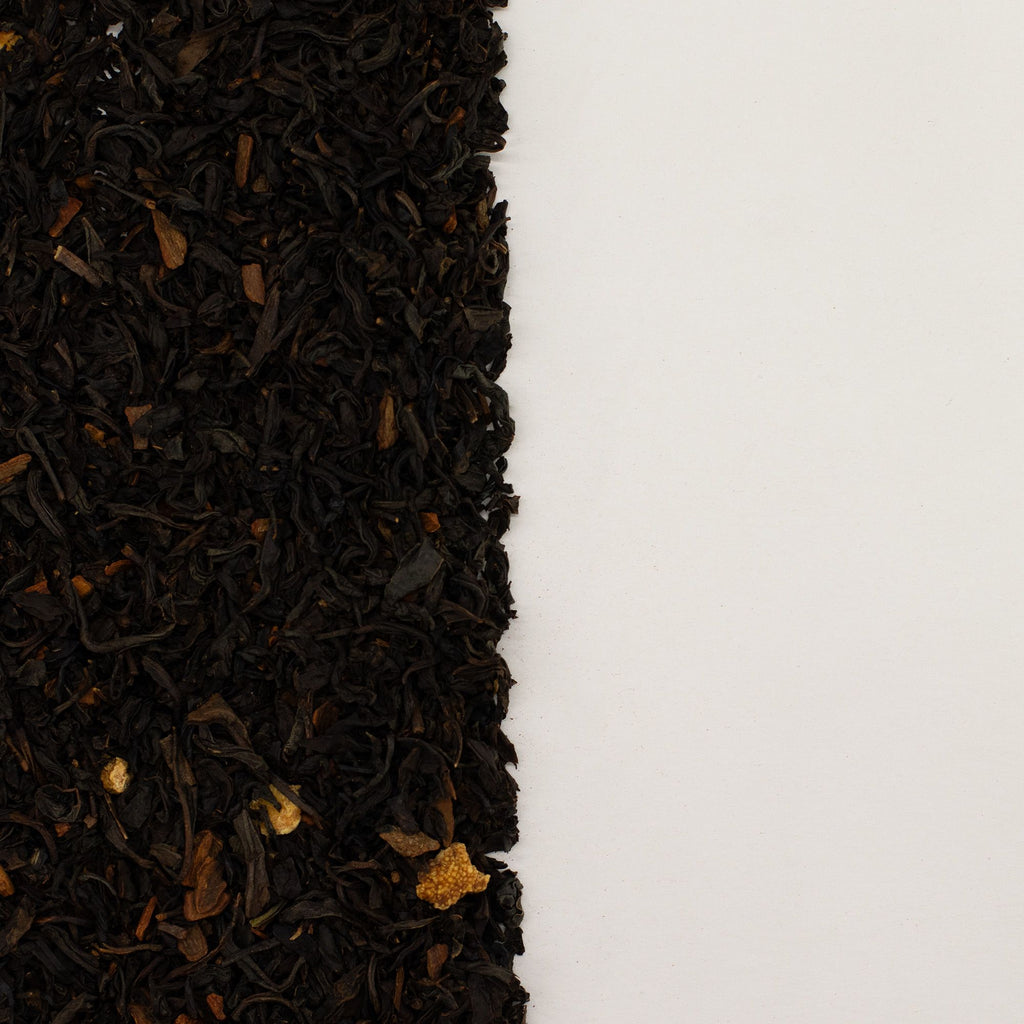 Thé Noir Bio Narnaja 50g – Thé Noir Écorce d’Orange Artisanal | Boîte Métallique Réutilisable