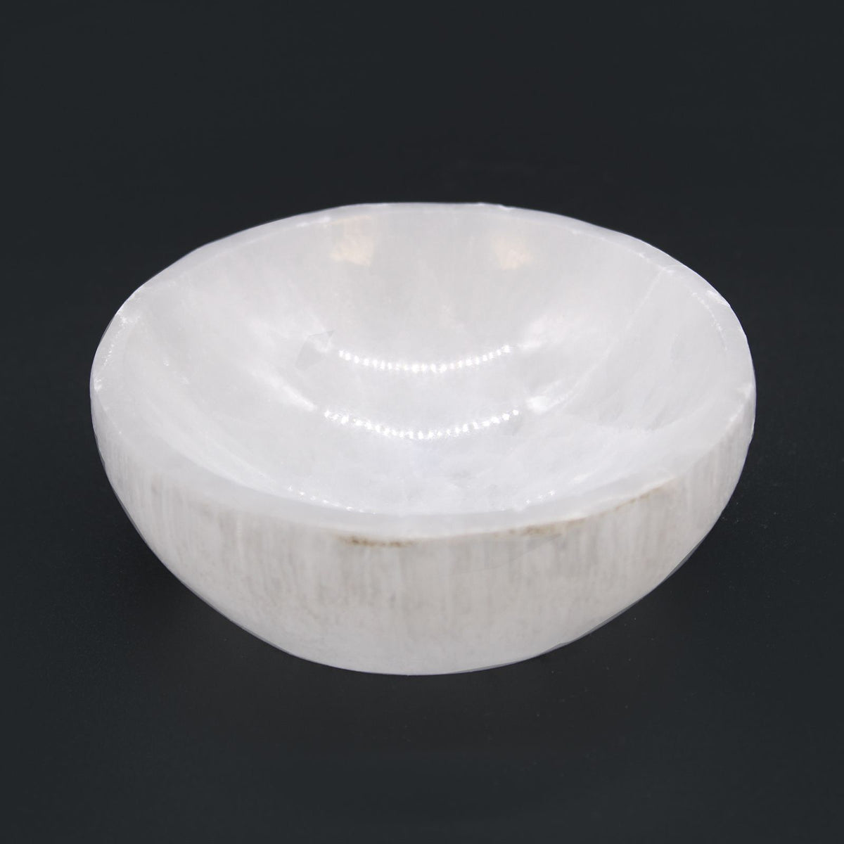 Coupe ronde en sélénite – 10 cm