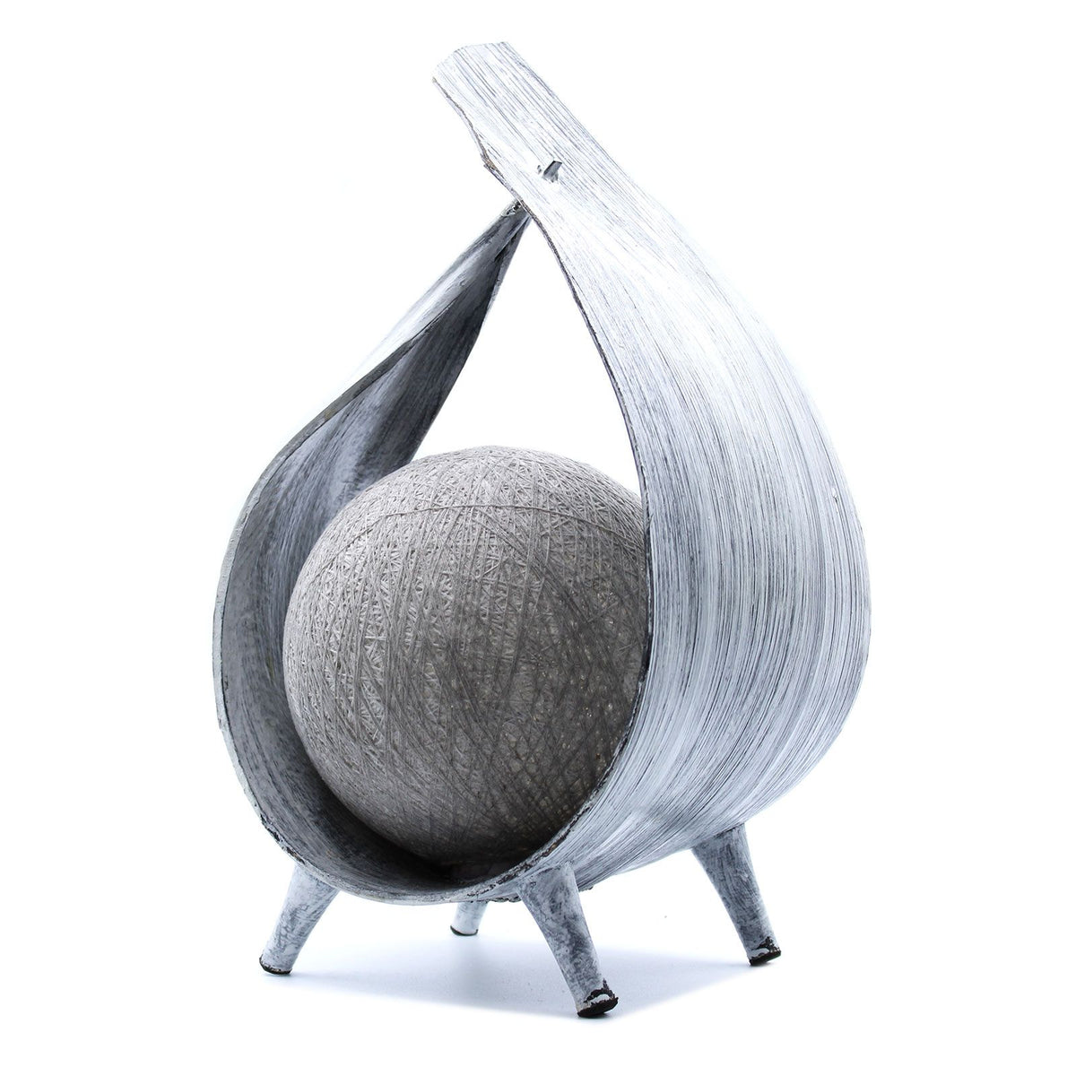 * Lampe naturelle en feuille de cocotier, forme enveloppante gris patiné