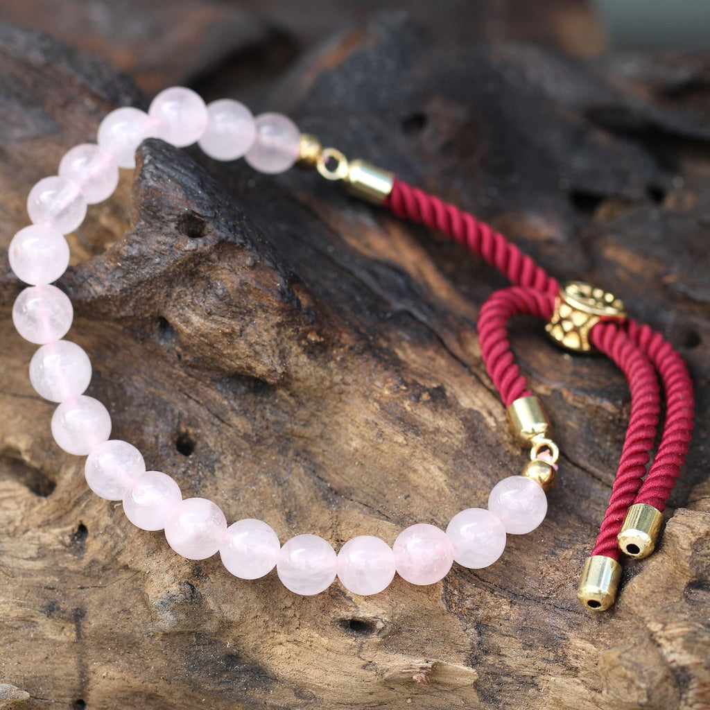 Bracelet cordon bordeaux en quartz rose, fermoir plaqué or 18 carats