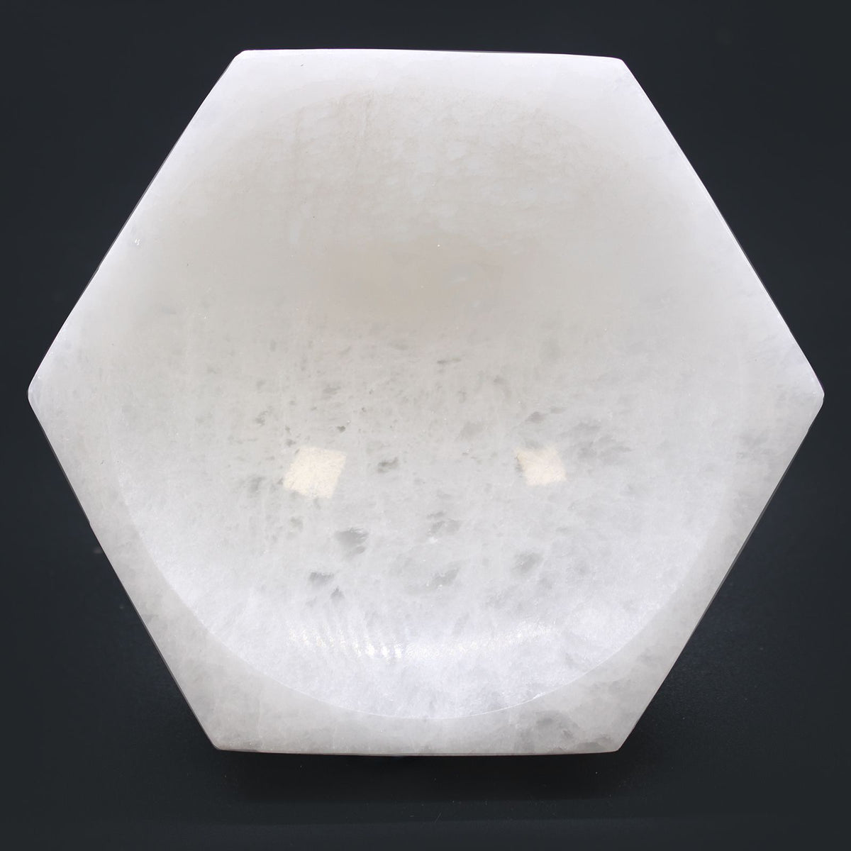 Coupelle hexagonale en sélénite – 15 cm