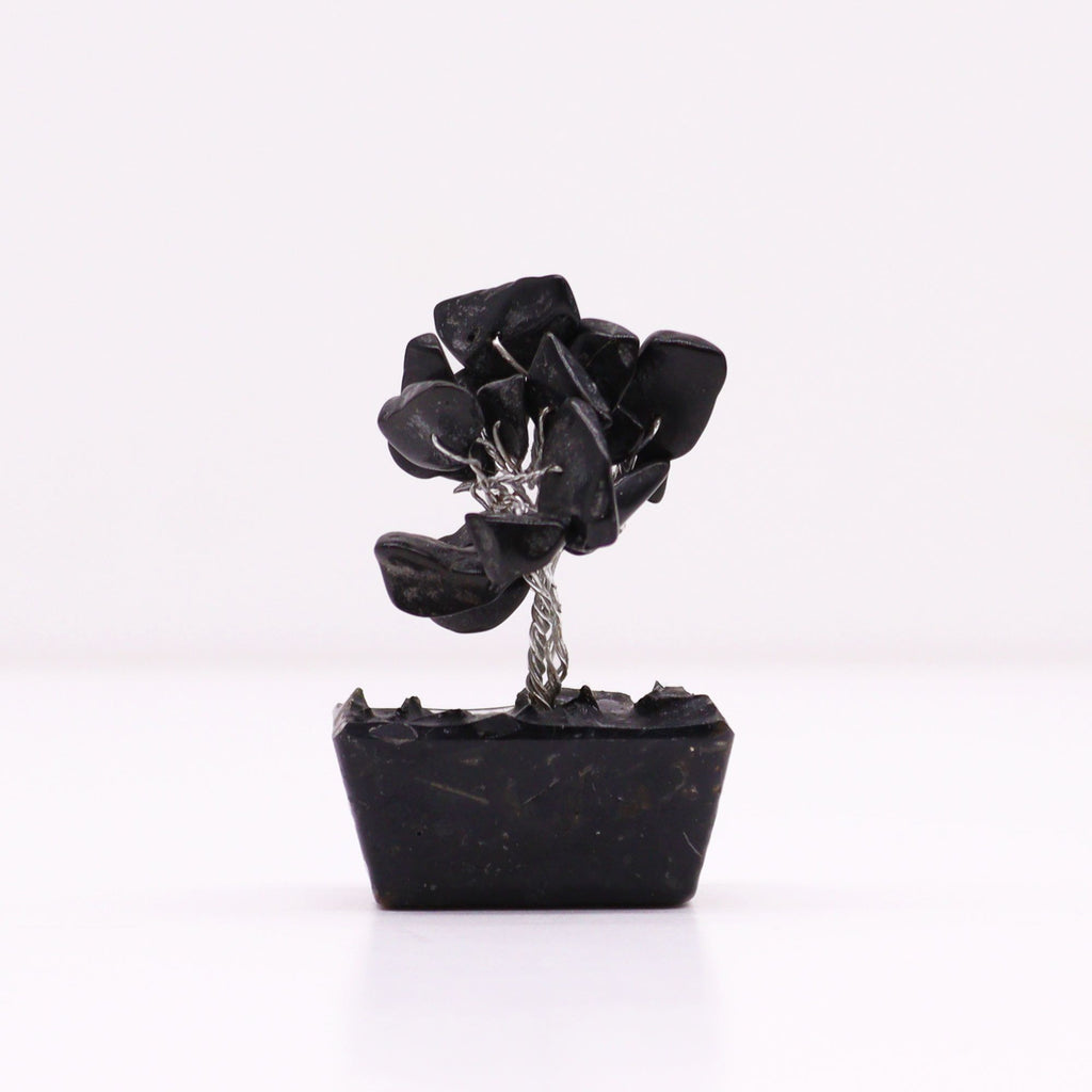 Mini Arbres en Pierres Précieuses sur Base d'Orgonite – Agate Noire (15 pierres)