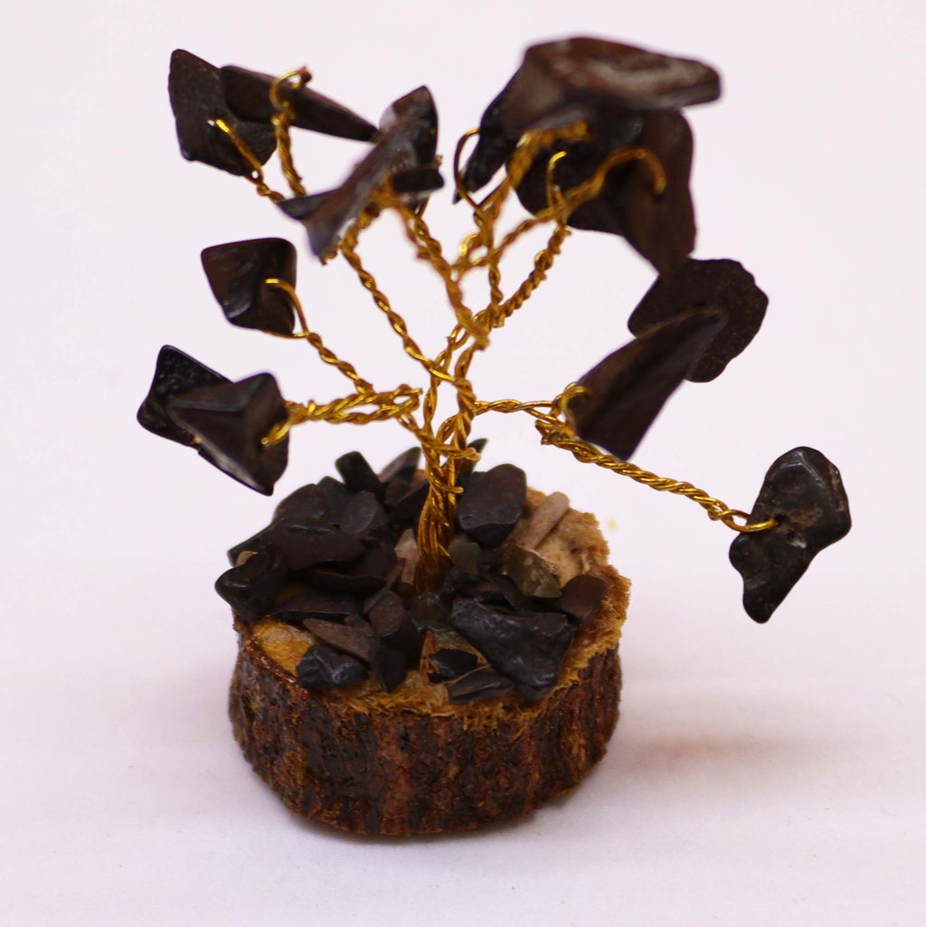 Mini Arbres en Pierres Précieuses sur Socle en Bois – Agate Noire (15 pierres)