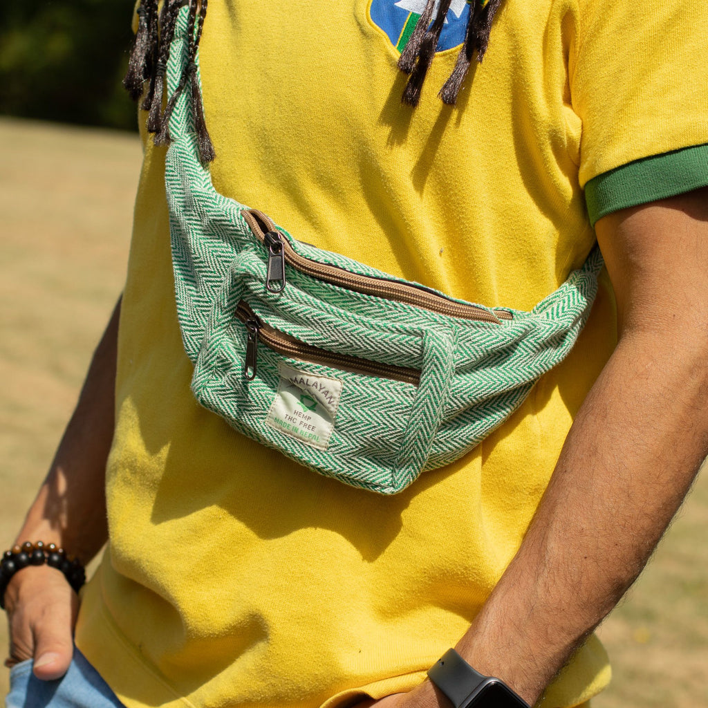 Sac Banane en Coton et Chanvre – Coloris Sauge | Style Ceinture Artisanal
