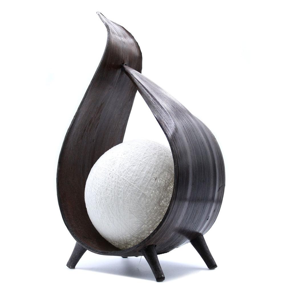* Lampe naturelle en feuille de cocotier, torsade enveloppante chocolat