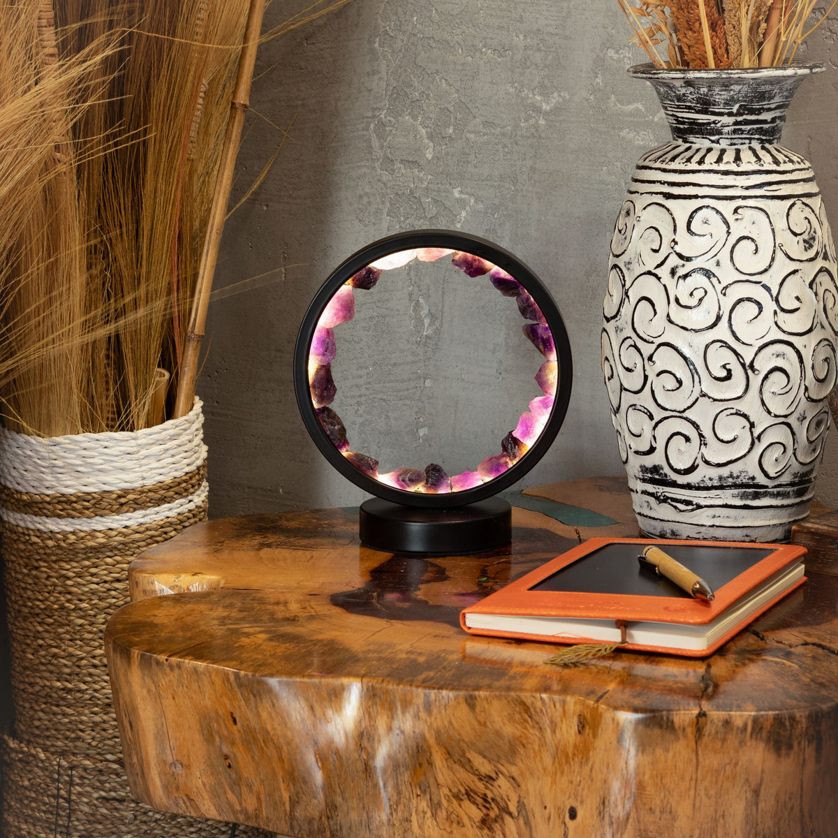 * Lampe halo en améthyste – Esprit Zen