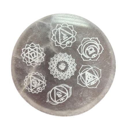 Petite plaque de rechargement en sélénite motif chakras, 8 cm