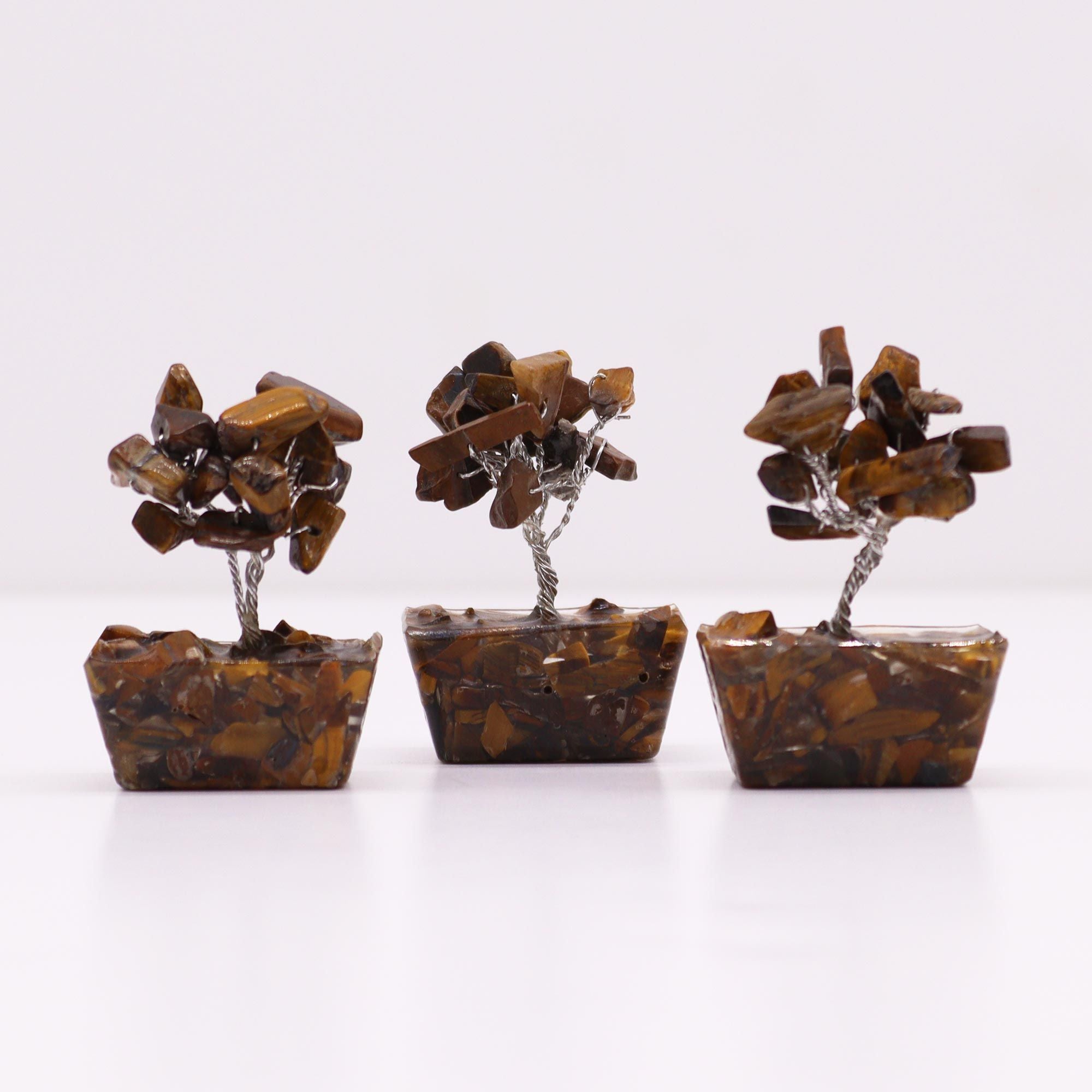 Mini Arbres en Pierres Précieuses sur Base d'Orgonite – Œil de Tigre (15 pierres)