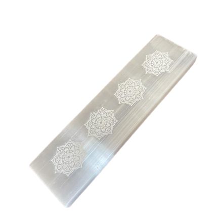 Plaque de rechargement plate en sélénite motif mandala, 15 cm