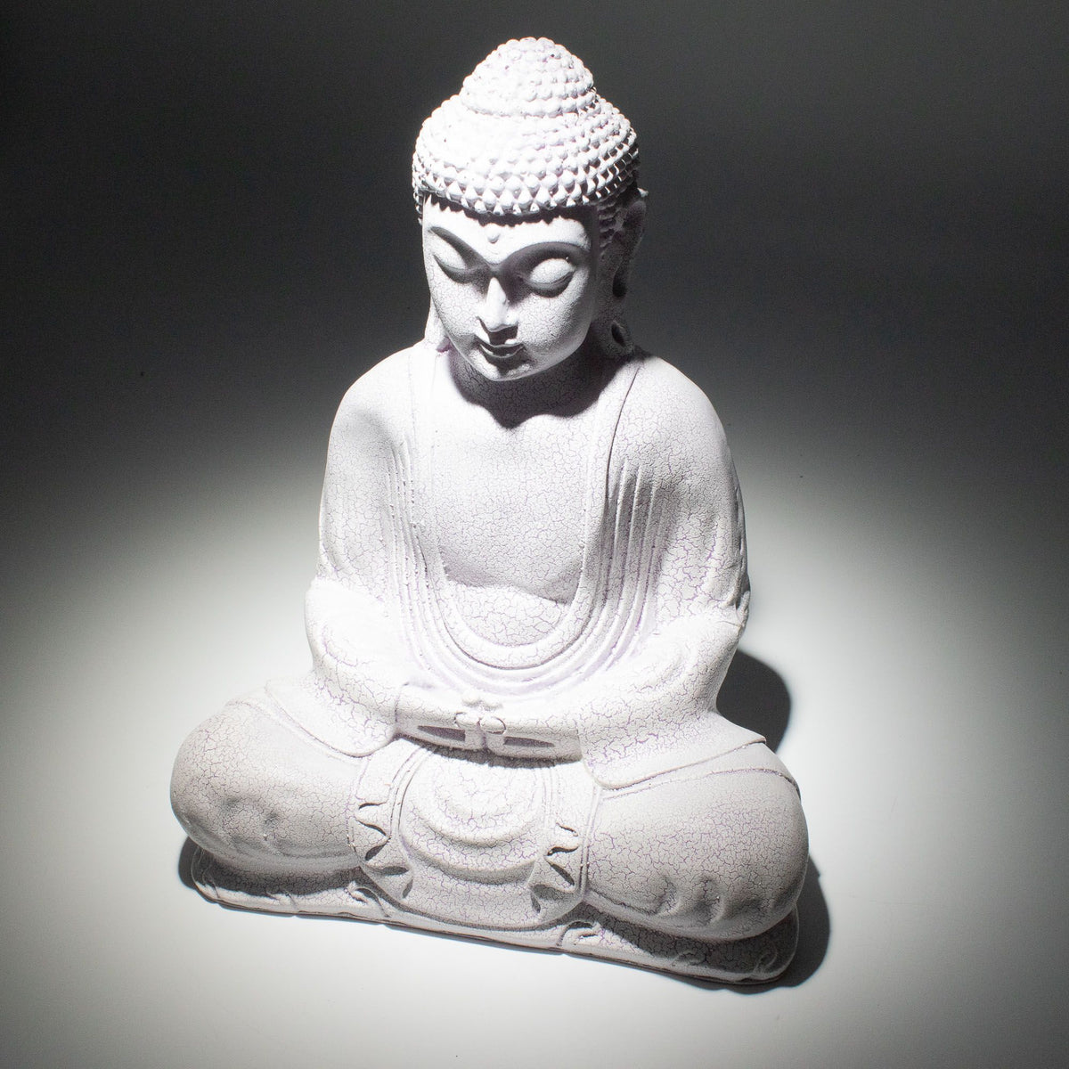 * Lampe Bouddha en méditation – Finition lavande craquelée et socle ovale