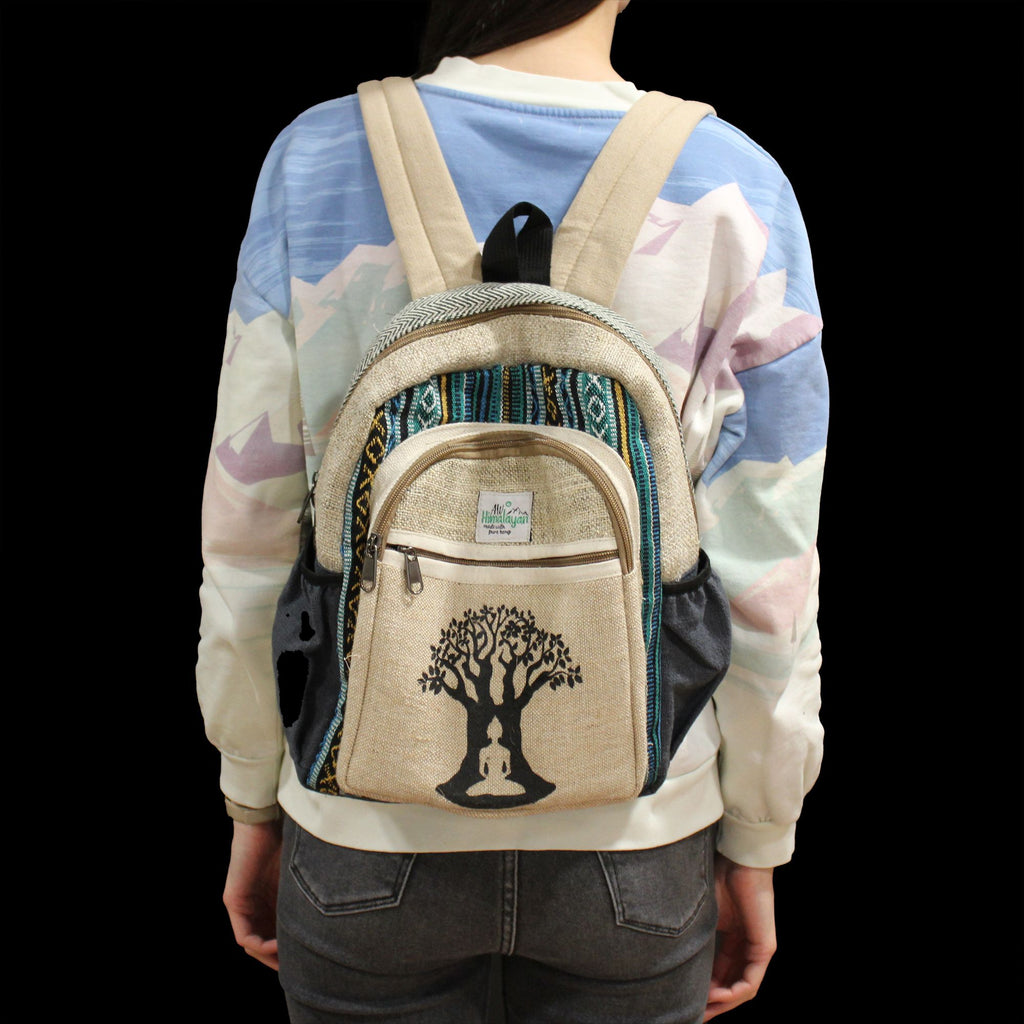 Petit Sac à Dos en Chanvre – Motif Arbre de Bodhi | Artisanal Népal