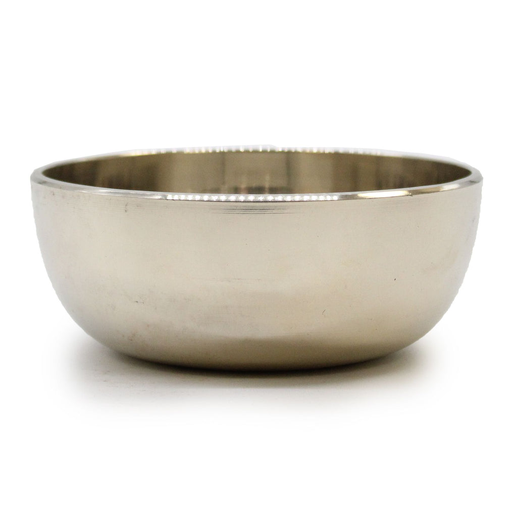 * Bol chantant en laiton de taille moyenne, 12 cm