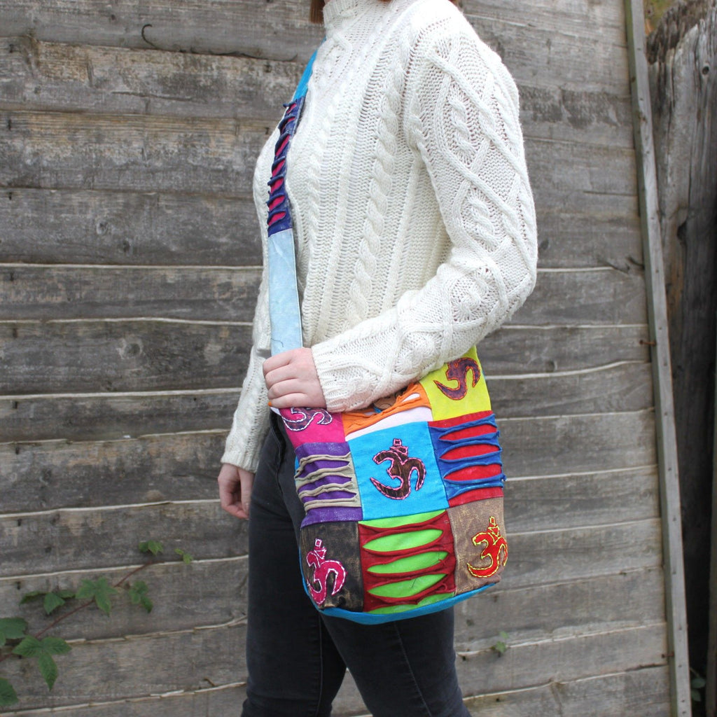 Sac Sling Ethnique Mantra Om – Coloris Teal | Artisanal