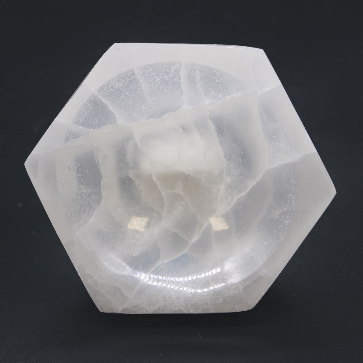 Coupelle hexagonale en sélénite – 10 cm