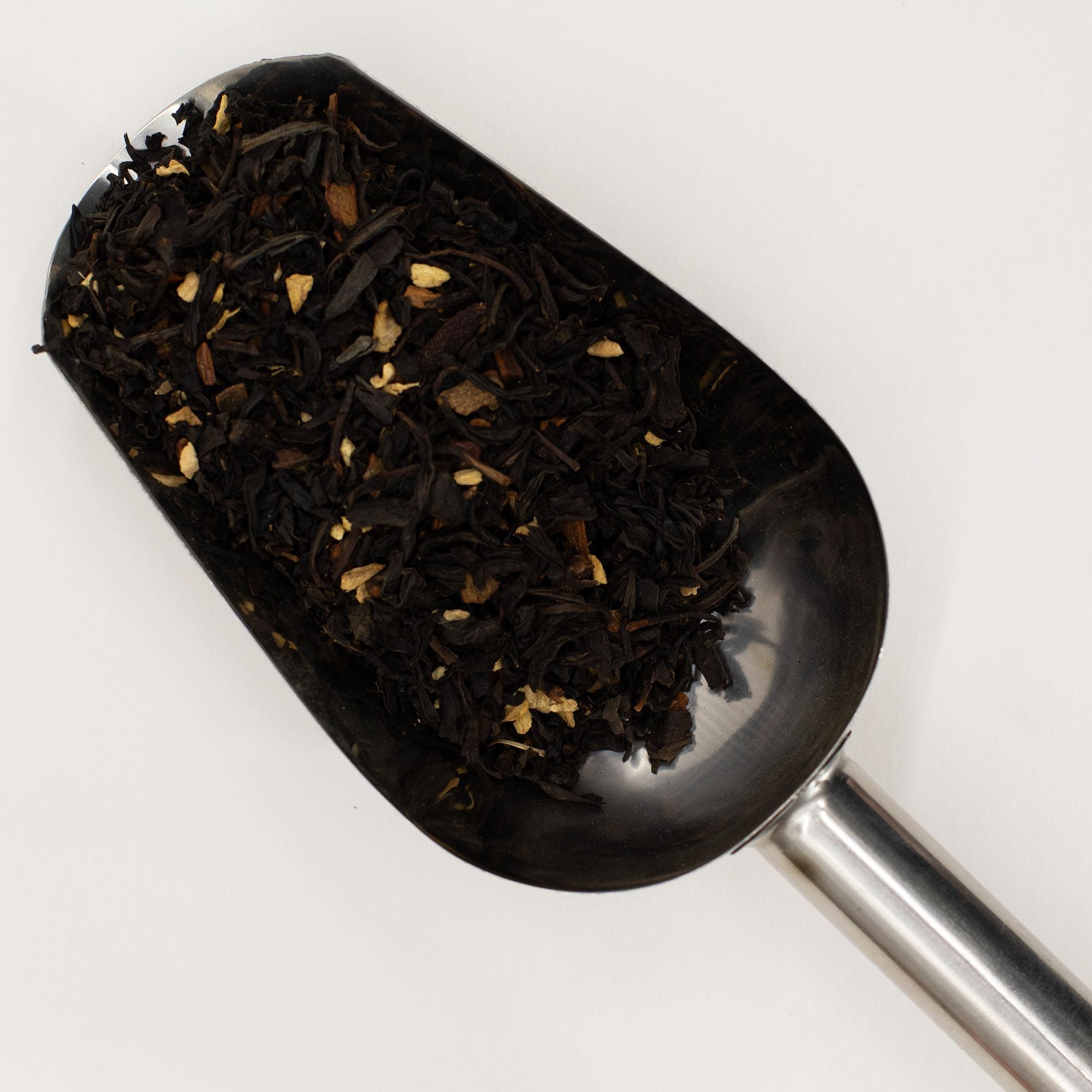 Thé Noir Chai Bio 50g – Gingembre Cannelle Cardamome Poivre Noir | Boîte Réutilisable