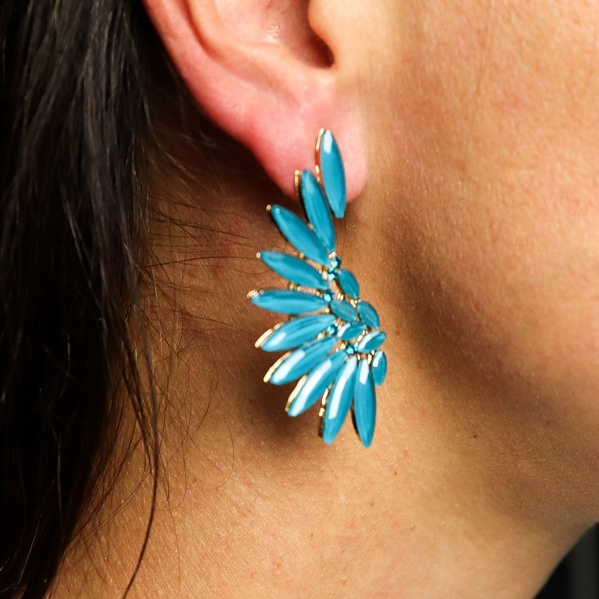 * Boucles d’oreilles ailes d’ange en verre vintage vert sarcelle