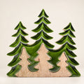 * Perdu dans la forêt – Décoration en bois 3D à trois sapins – 20 × 23 cm