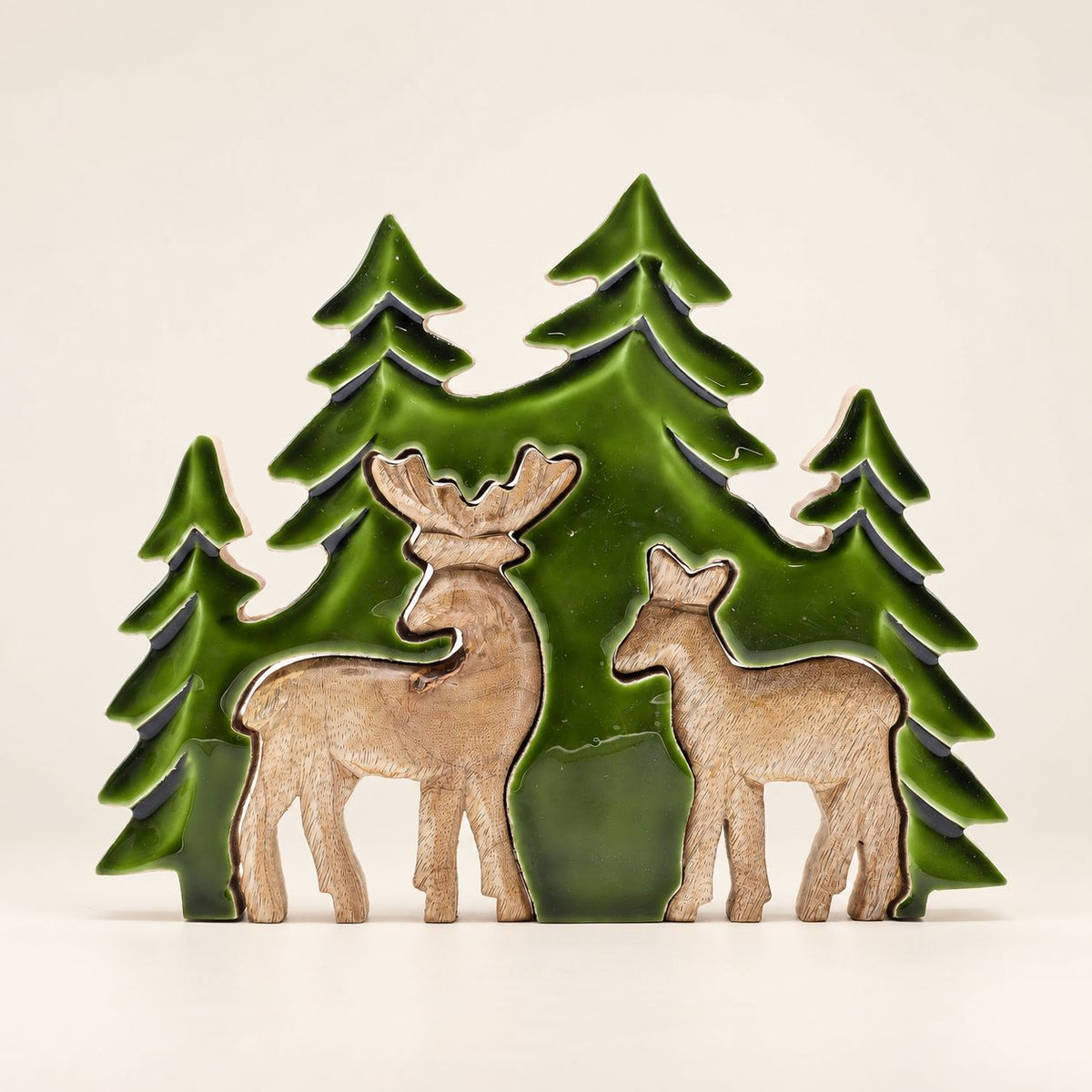* Perdu dans la forêt – Décoration en bois 3D à deux cerfs – 18 × 23 cm