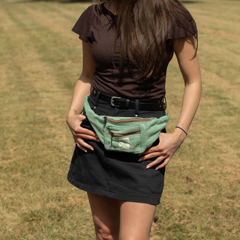 Sac Banane en Coton et Chanvre – Coloris Sauge | Style Ceinture Artisanal
