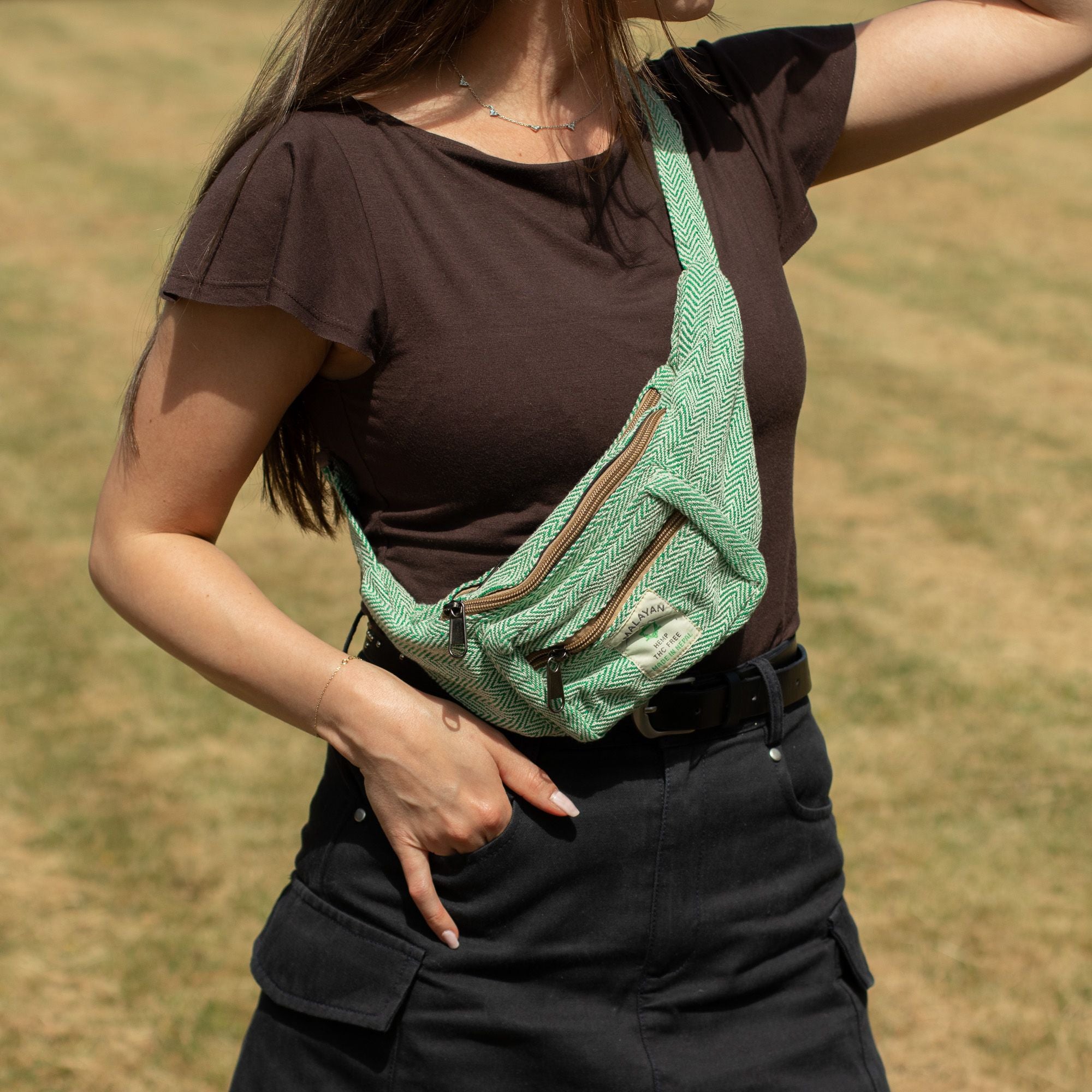Sac Banane en Coton et Chanvre – Coloris Sauge | Style Ceinture Artisanal