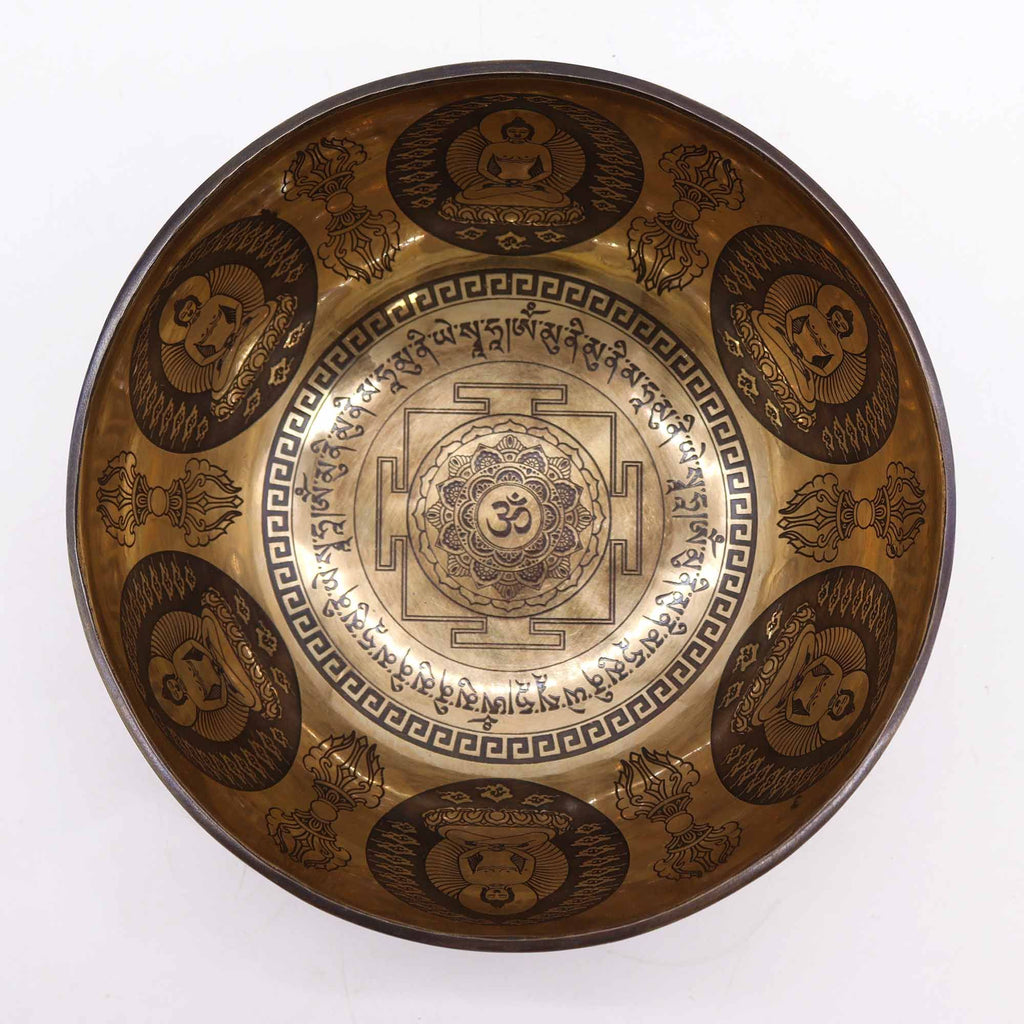 * Bol chantant tibétain gravé Om et Bouddha, 21 cm