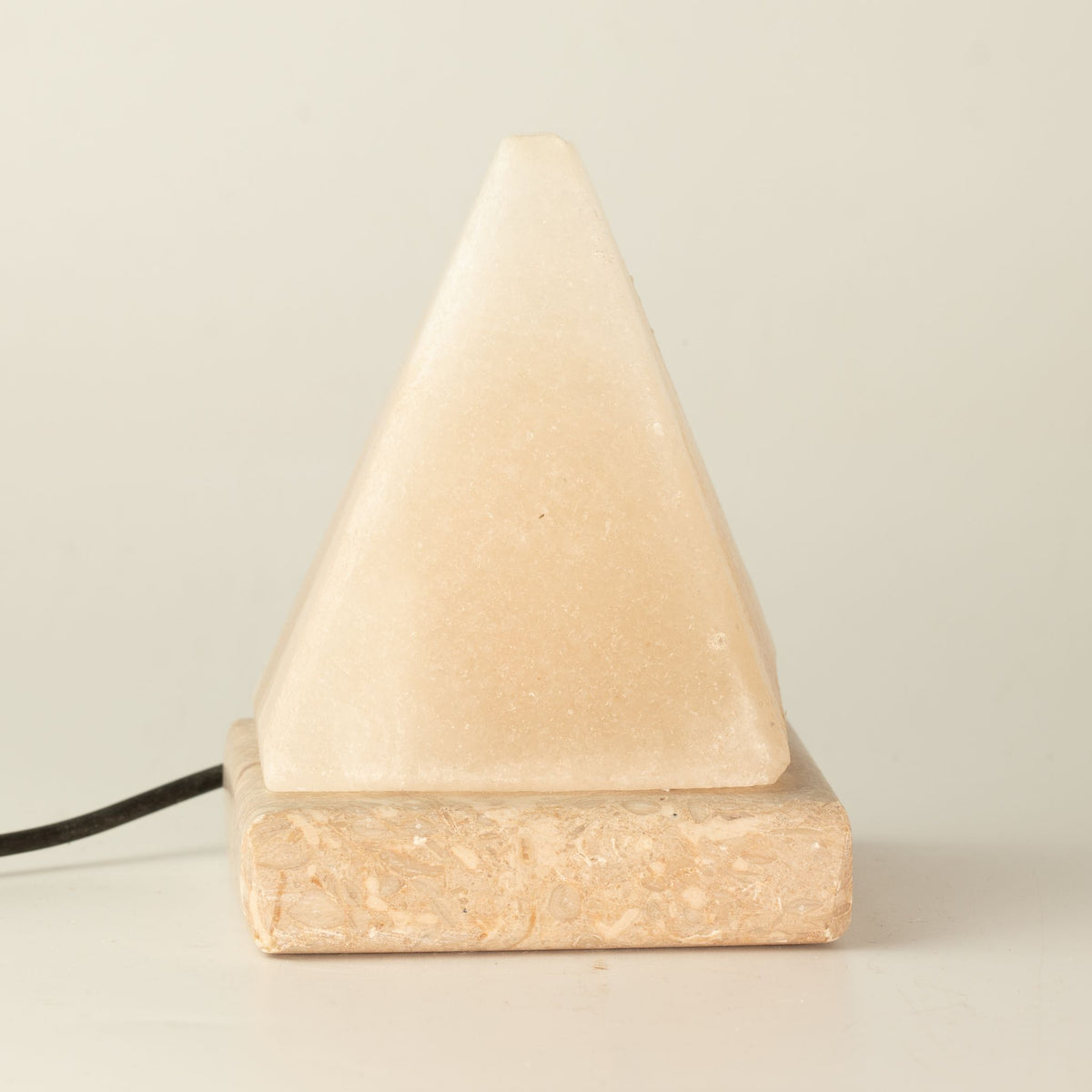 * Lampe en sel blanc de l’Himalaya USB en forme de pyramide, 9 cm, lumière multicolore