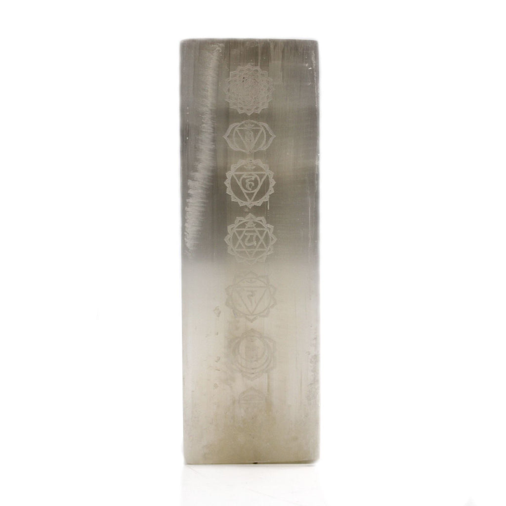 Lampe en bloc de sélénite – Chakras – 25 cm