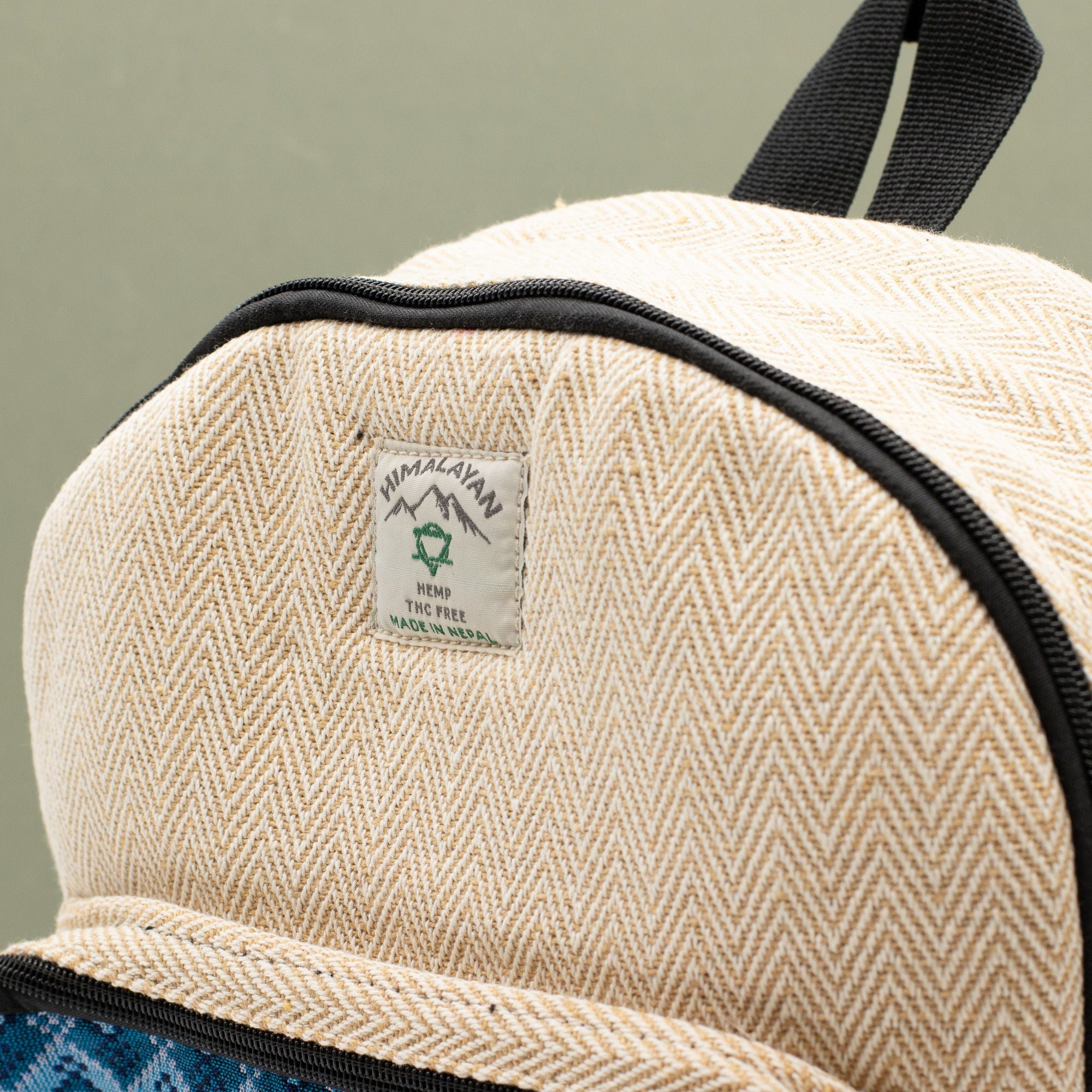Sac à Dos Standard Katmandou – Motif Dhaka Traditionnel | 34x27x10cm | Artisanal Népal