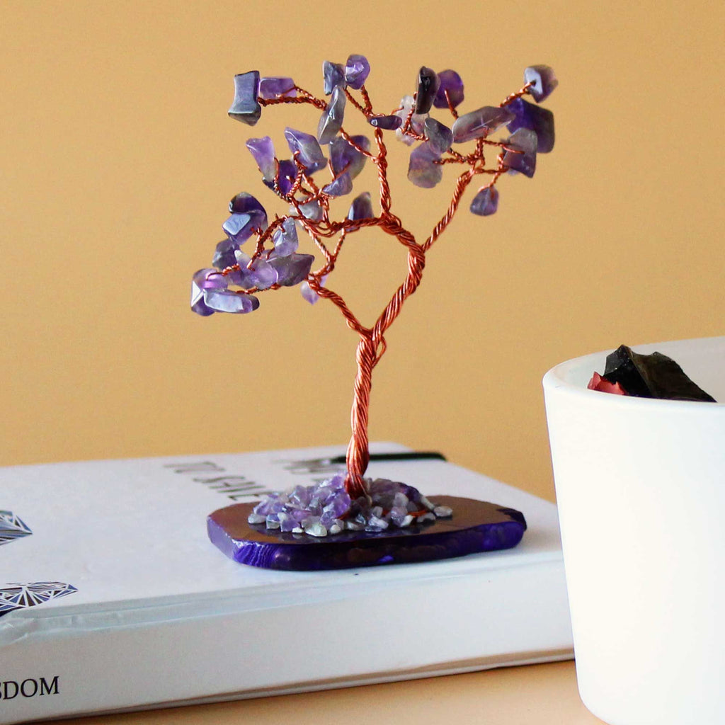 Arbre décoratif en améthyste sur base en agate naturelle (35 pierres)