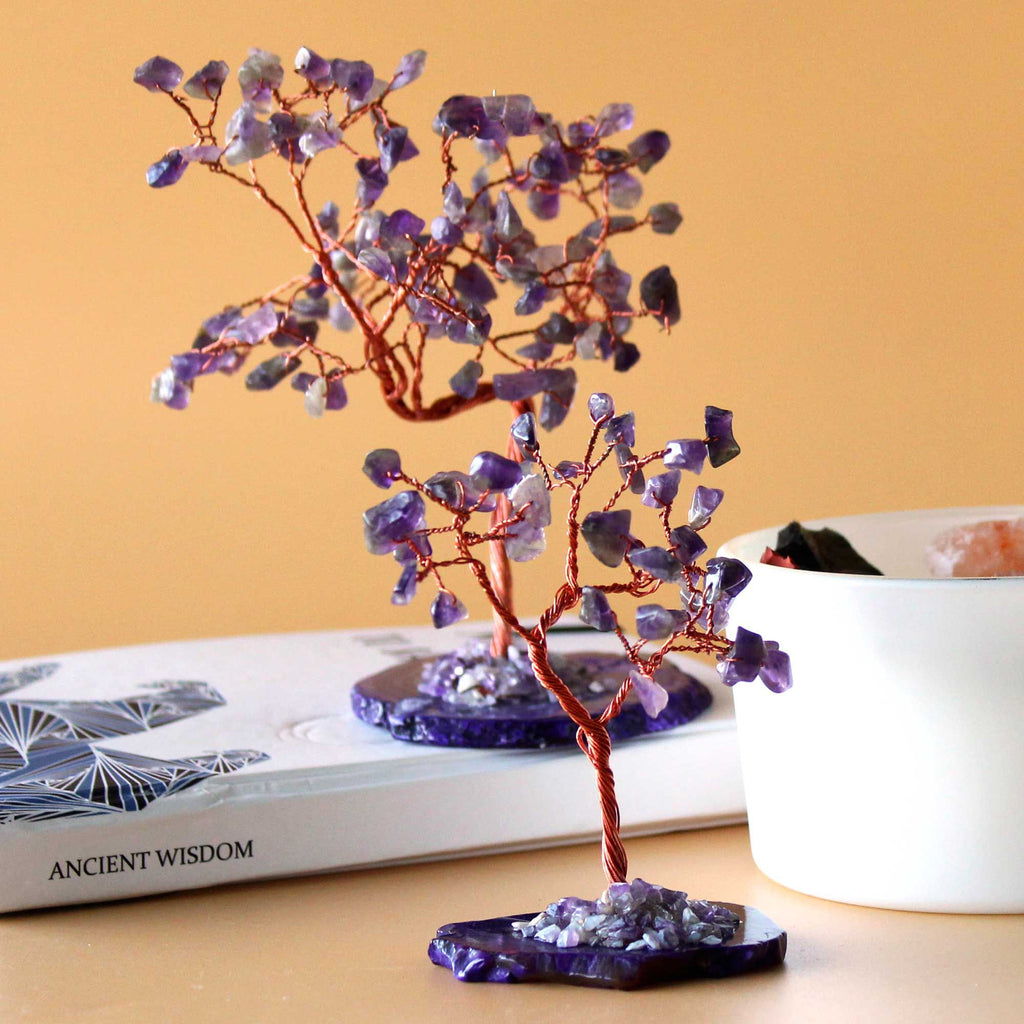 Arbre décoratif en améthyste sur base en agate naturelle (35 pierres)