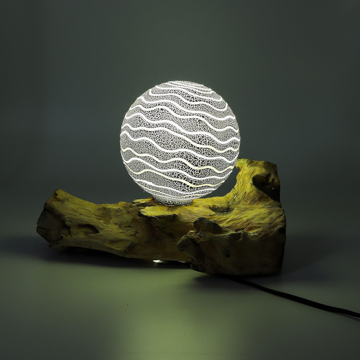 * Lampe DriftGlow en bois flotté, abat-jour Luna gris