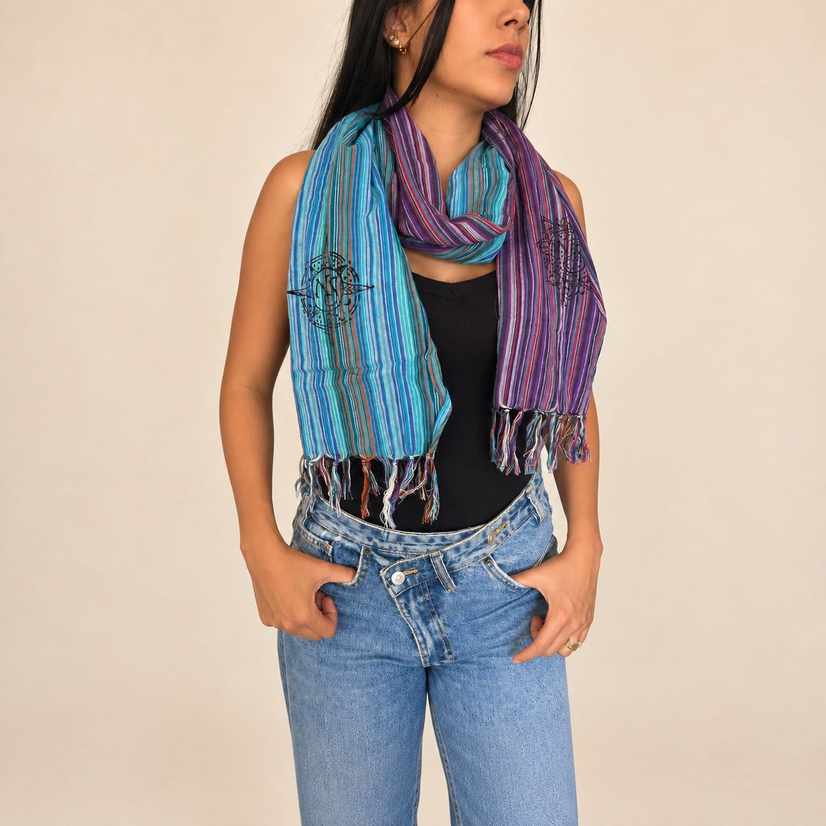 * Nomad Sari – Écharpe de bénédiction de voyage – 170 × 50 cm – Dernier vol vers la maison